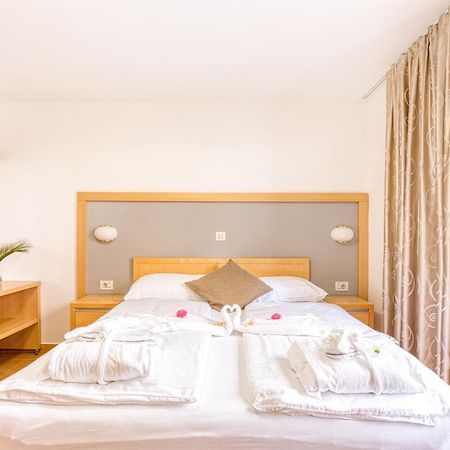 Boutique Hotel Santa Maria Novigrad  Ngoại thất bức ảnh