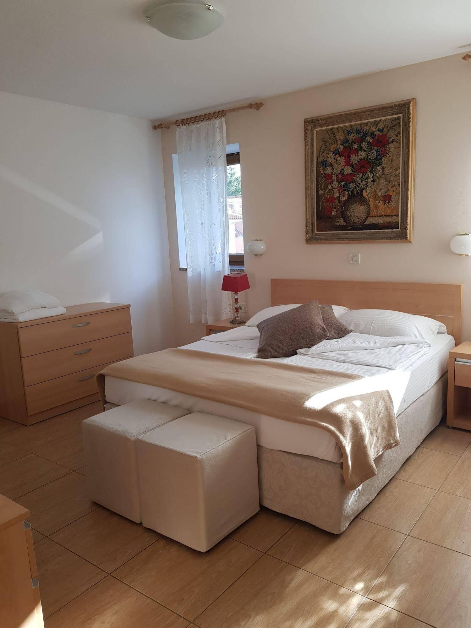 Boutique Hotel Santa Maria Novigrad  Ngoại thất bức ảnh