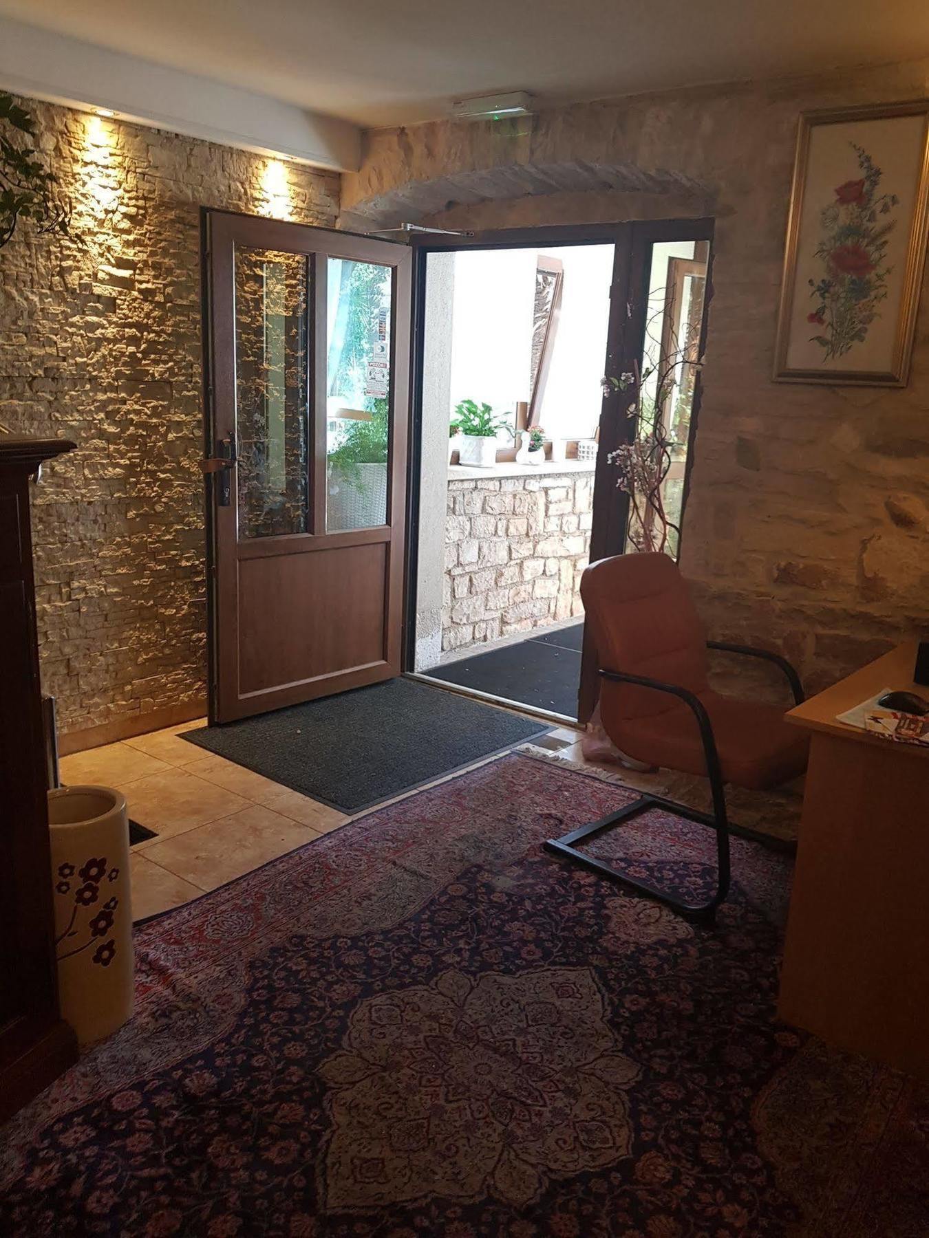 Boutique Hotel Santa Maria Novigrad  Ngoại thất bức ảnh